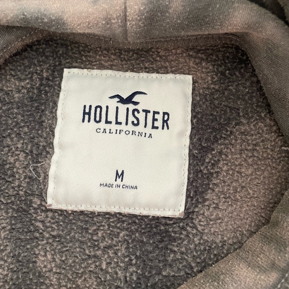 Charli D’Amelio hollister kindness tie dye hoodie - Picture 3 of 3